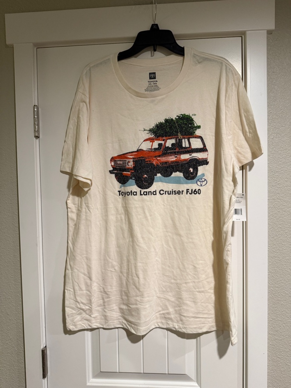 Toyota Land Cruiser FJ60 Graphic Tee - Cream with Orange/Green Print